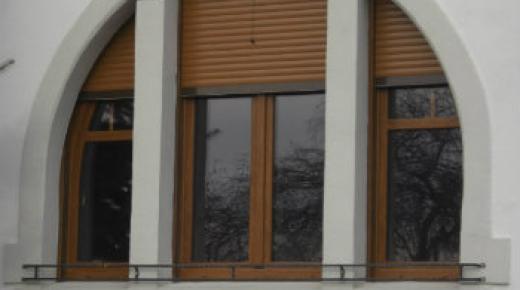 Kunststoff-Fenster in Rundbogenoptik